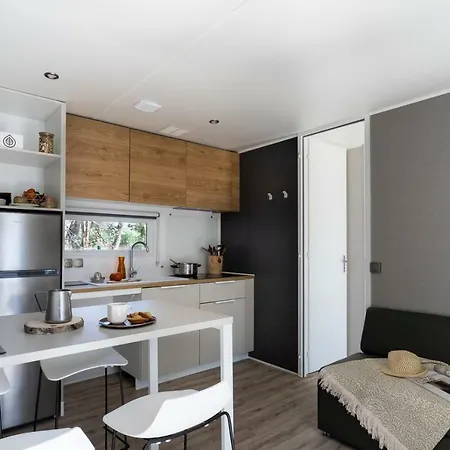 Slow Village Üdülőpark 3*